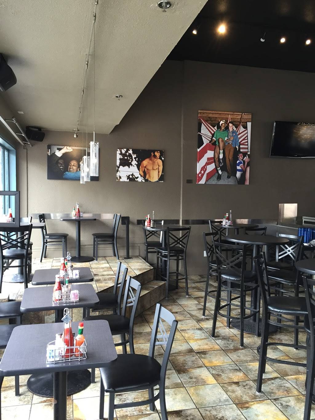 Harveys | restaurant | 500 Castro St, San Francisco, CA 94114, USA | 4154314278 OR +1 415-431-4278