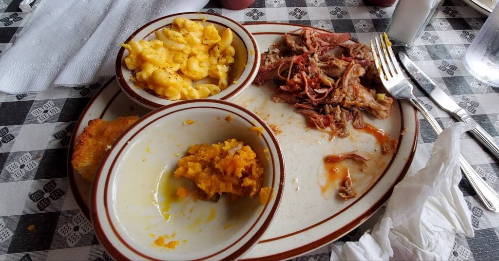 WHISKEY TRAIL BBQ & STEAKHOUSE | restaurant | 413 Wilson Ave, Tullahoma, TN 37388, USA | 9312224001 OR +1 931-222-4001