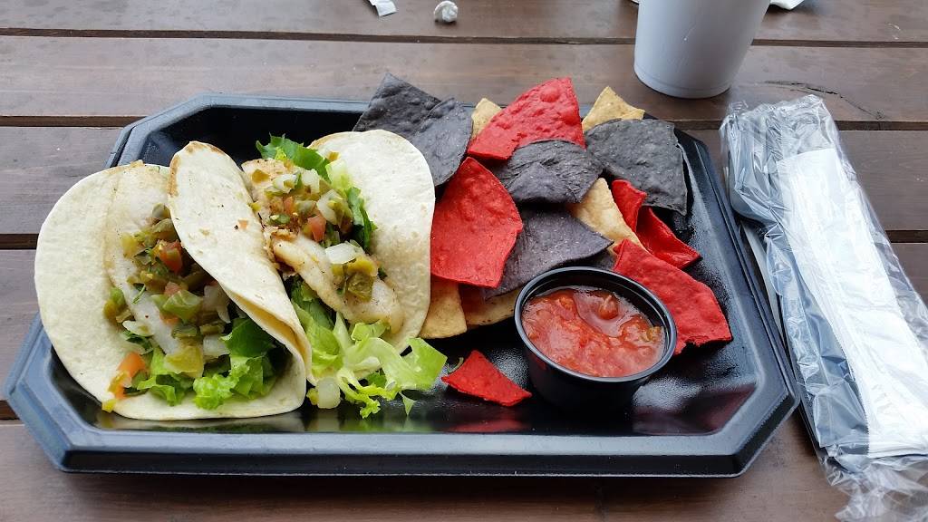 Lakehouse Grill | restaurant | 721 US-411, Vonore, TN 37885, USA | 4238842829 OR +1 423-884-2829