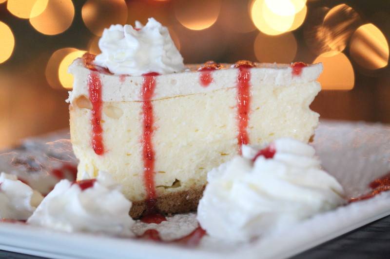 Brunos Restaurant and Tavern | restaurant | 33 Allen Ave, Portland, ME 04103, USA | 2078789511 OR +1 207-878-9511