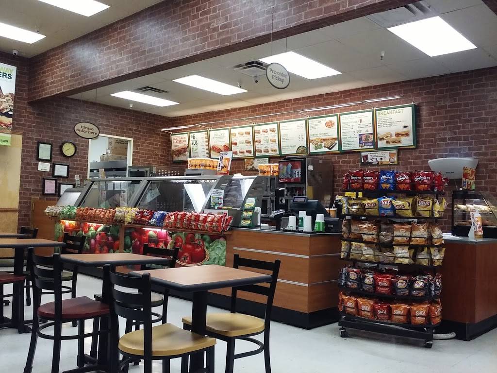 Subway | restaurant | 3200 Fort Henry Dr, Kingsport, TN 37664, USA | 4232477827 OR +1 423-247-7827
