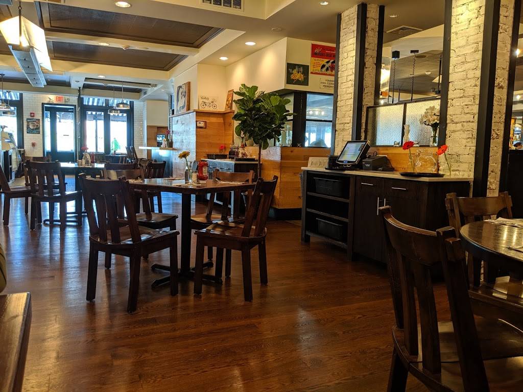 Roxy’s Diner Bar & Grill | restaurant | 25 S Regent St, Port Chester, NY 10573, USA | 9149397699 OR +1 914-939-7699