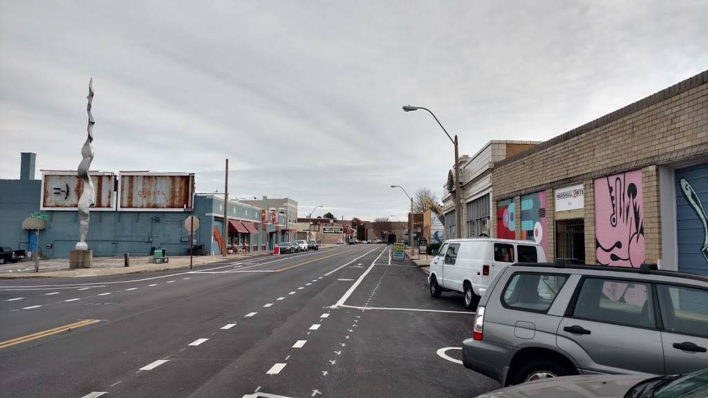 C-Lou Pattons House | restaurant | 648 Marshall Ave, Memphis, TN 38103, USA | 9015468539 OR +1 901-546-8539