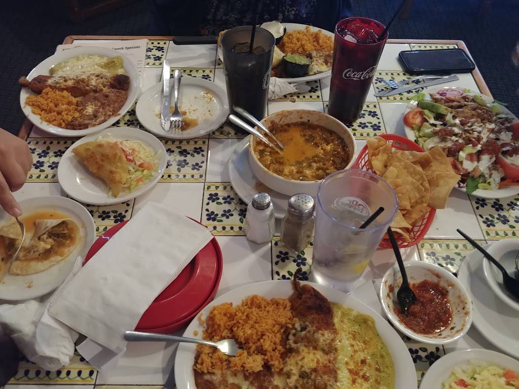 Riviera Restaurant | restaurant | 5218 Doniphan Dr, El Paso, TX 79932, USA | 9155841542 OR +1 915-584-1542