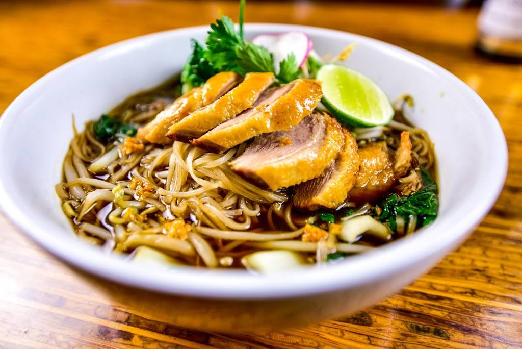 Mama Asian Noodle & Bar | restaurant | 4437 Lyons Rd, Coconut Creek, FL 33073, USA | 9549731670 OR +1 954-973-1670