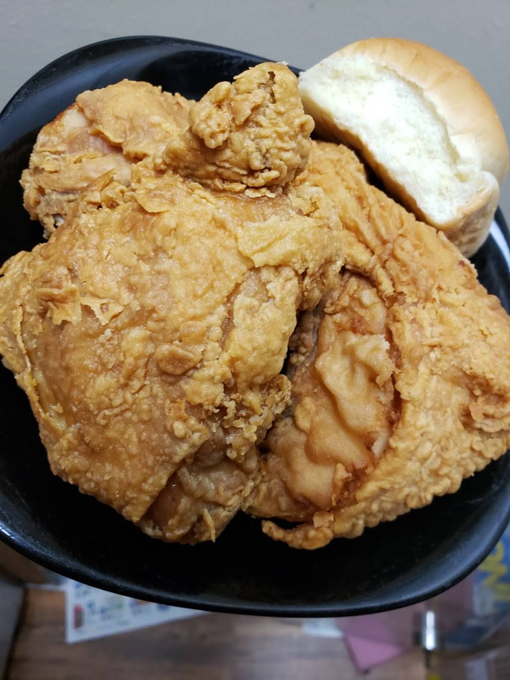 Lisas Chicken | restaurant | 3770 Hemphill St #5260, Fort Worth, TX 76110, USA | 8174209933 OR +1 817-420-9933