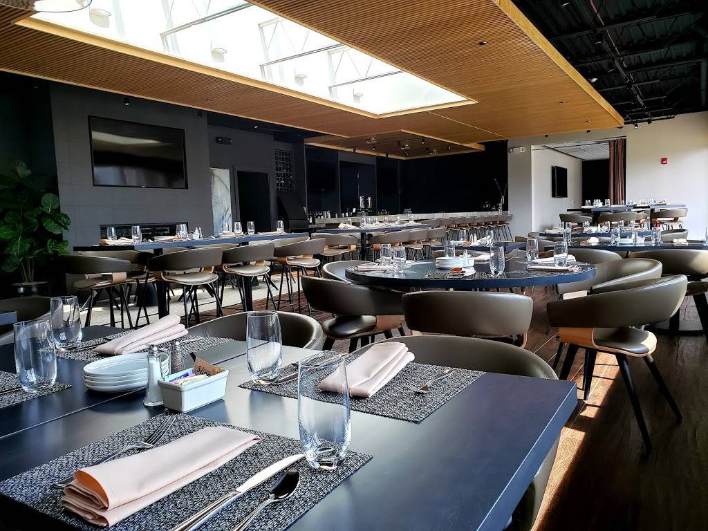 The Birchwood Club | restaurant | 1174 Park Ave W, Highland Park, IL 60035, USA | 8478312040 OR +1 847-831-2040