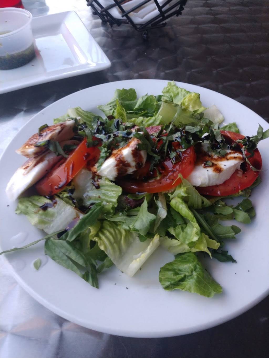 Caprese Trattoria | restaurant | 1067 S Hover Rd, Longmont, CO 80501, USA | 3034856240 OR +1 303-485-6240