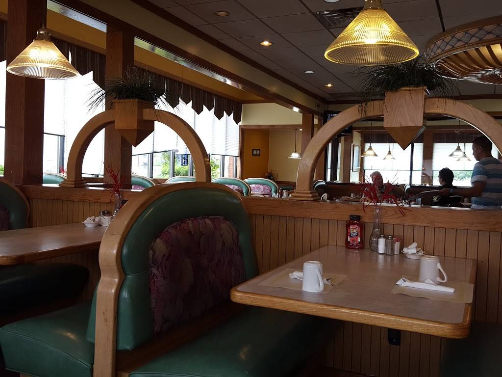 Phoenix Family Restaurant | restaurant | 12440 75th St, Kenosha, WI 53142, USA | 2628573635 OR +1 262-857-3635