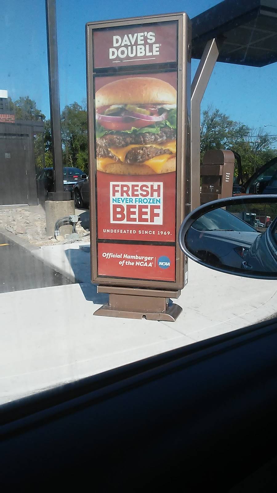 Wendys | restaurant | 3420 Salem Ave, Dayton, OH 45406, USA | 9372772386 OR +1 937-277-2386