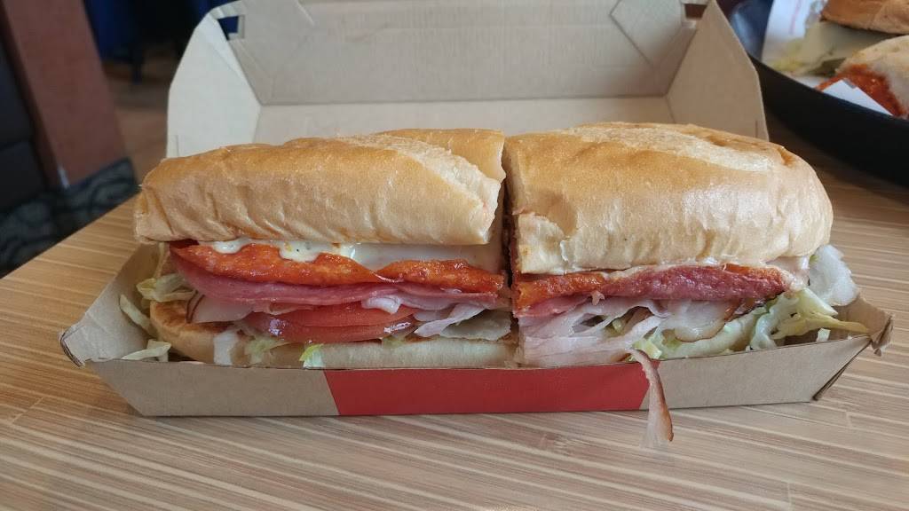 Arbys | restaurant | 3280 E Colby St, Whitehall, MI 49461, USA | 2318931908 OR +1 231-893-1908