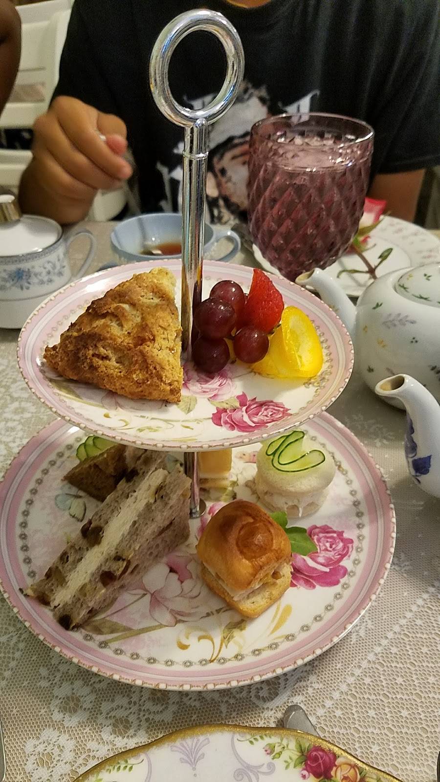 The Secret Garden Tearoom & Gift Shoppe | cafe | 225 Main St, Port Jefferson, NY 11777, USA | 6314768327 OR +1 631-476-8327