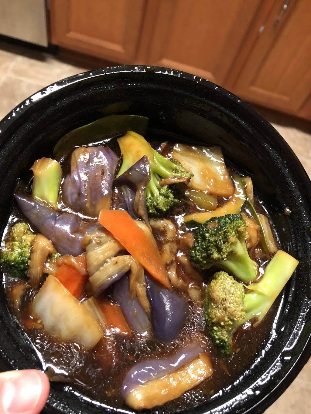 Ma Ma Wok | restaurant | 11914 Elm Ln, Charlotte, NC 28277, USA | 7045448863 OR +1 704-544-8863