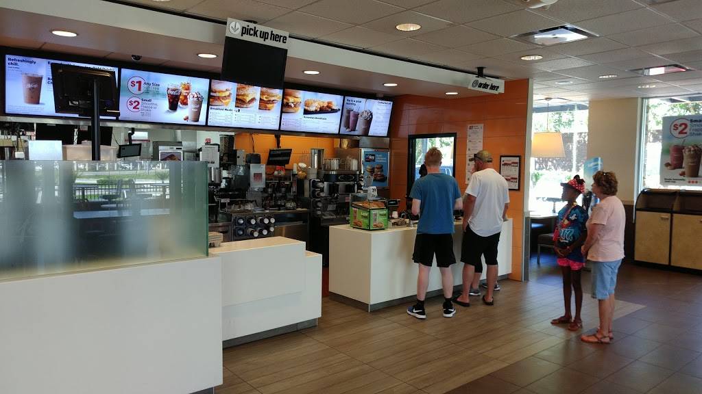 McDonalds | cafe | 410 Deltona Blvd, Deltona, FL 32725, USA | 3868602219 OR +1 386-860-2219