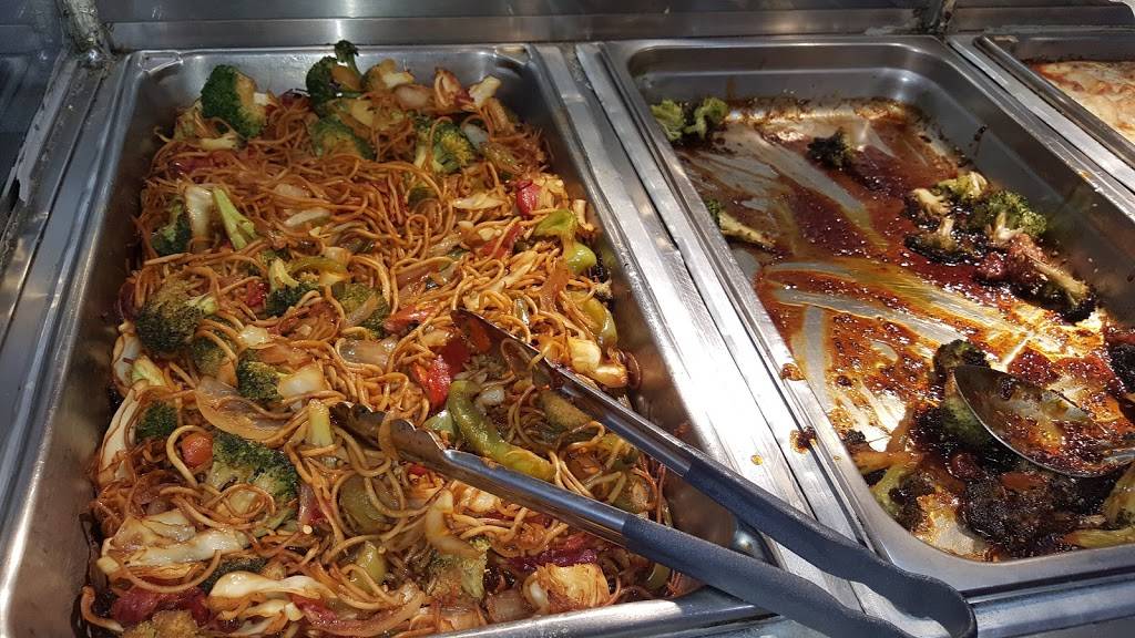 Famous Gold Tims Deli & Grill | restaurant | 126-01 15th Ave, College Point, NY 11356, USA | 7187990063 OR +1 718-799-0063