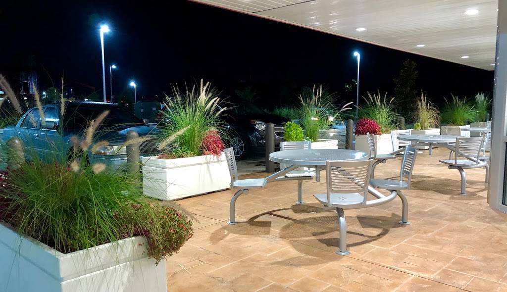 Wawa | cafe | 8458 N Dale Mabry Hwy, Tampa, FL 33614, USA | 8138201228 OR +1 813-820-1228