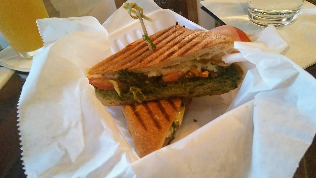 The Local Press | restaurant | 276 Woodford St, Portland, ME 04103, USA | 2077730039 OR +1 207-773-0039