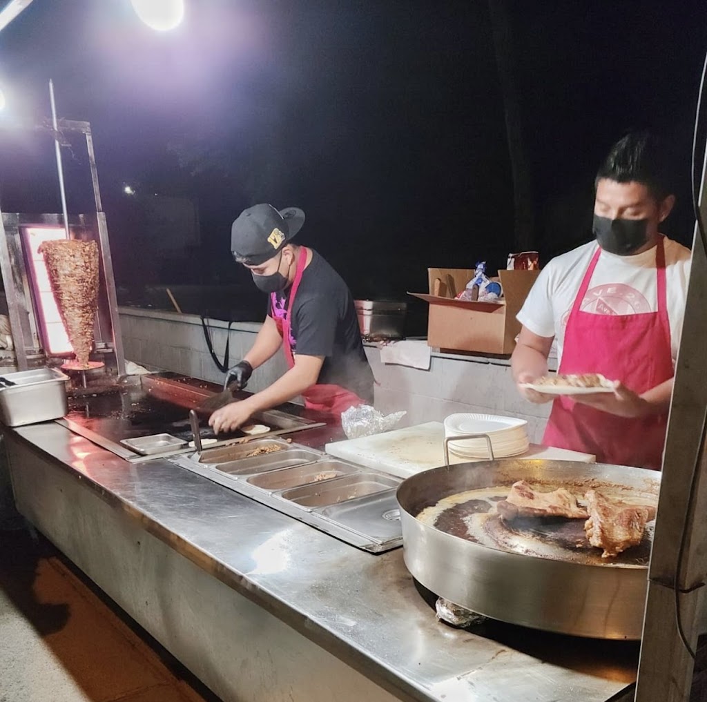 Avenue 26 Tacostand | restaurant | 3175 Artesian St, Los Angeles, CA 90031, USA | 3239845401 OR +1 323-984-5401