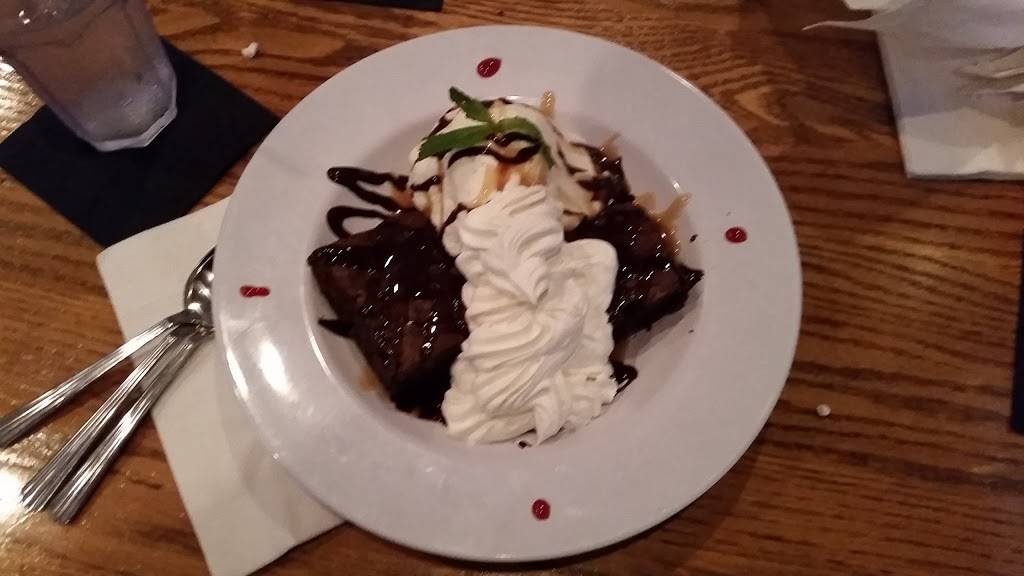 Gators Den Sports Grill | restaurant | 4200 NW 97th Blvd, Gainesville, FL 32606, USA | 3523314875 OR +1 352-331-4875