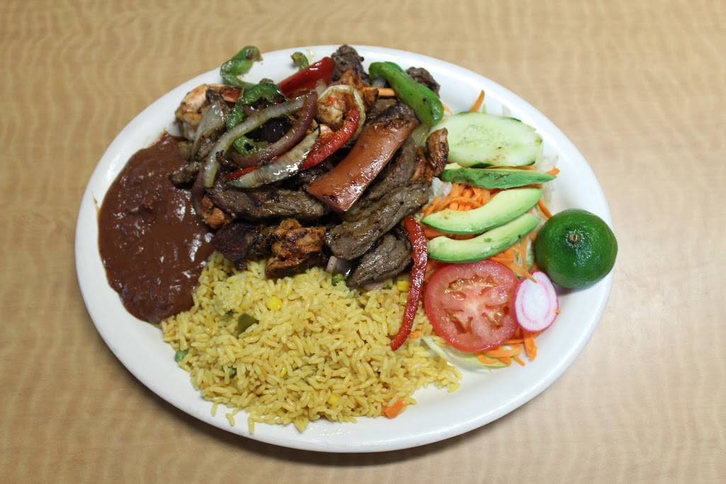 Pupuseria Roxana | restaurant | 4206 NE 28th St, Haltom City, TX 76117, USA | 6827085001 OR +1 682-708-5001