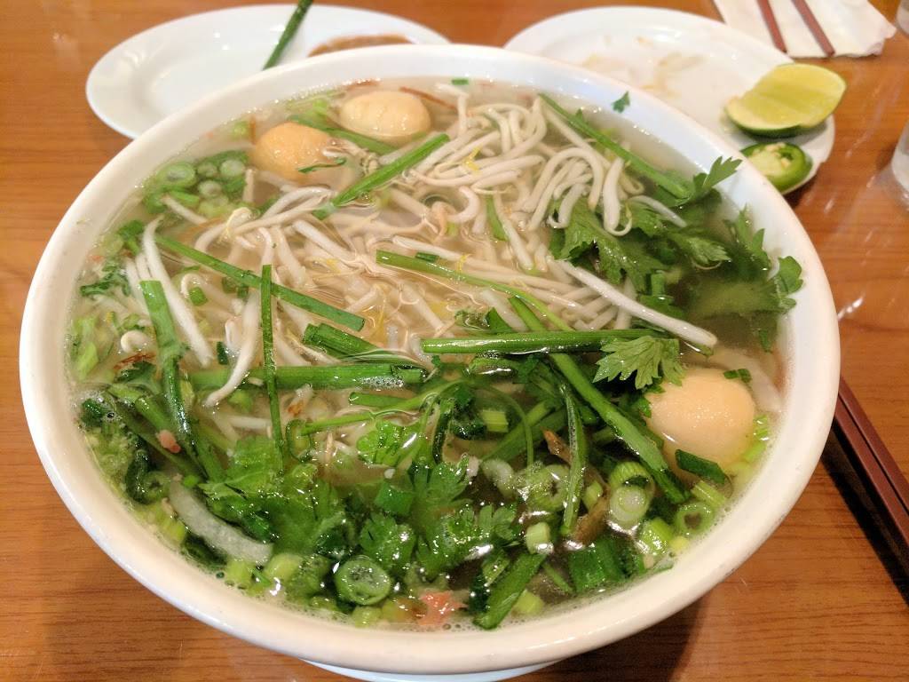Pho Lovers | restaurant | 253 E Maude Ave, Sunnyvale, CA 94085, USA | 4085308583 OR +1 408-530-8583