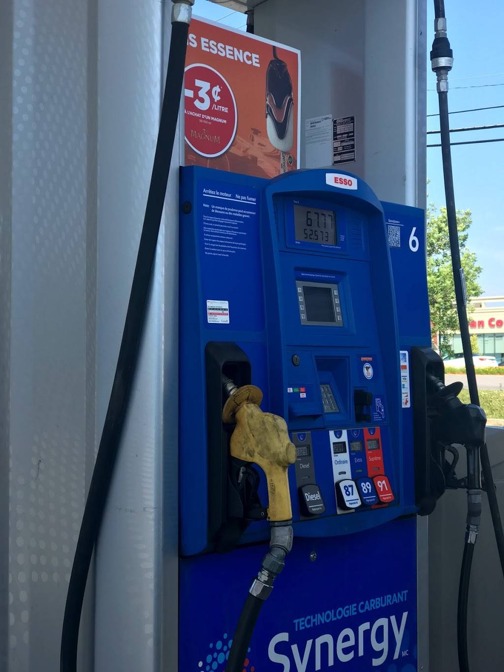 Couche-Tard | meal takeaway | 101 Rue Georges, Gatineau, QC J8M 1A1, Canada | 8199862767 OR +1 819-986-2767