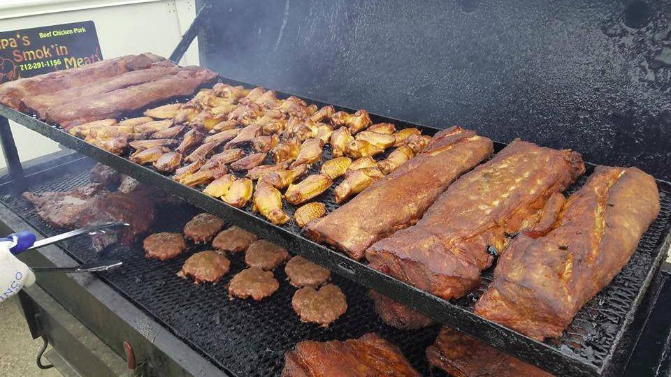 Papas Smokin Meat | restaurant | Vickss Corner, 2048 Hwy 9, Spirit Lake, IA 51360, USA | 7122911094 OR +1 712-291-1094