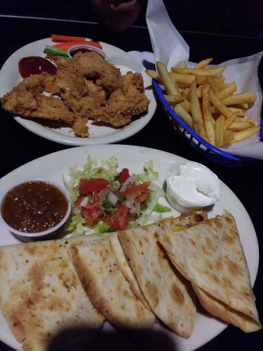 Gadis Restaurant & Bar | restaurant | 56193 Twentynine Palms Highway, Yucca Valley, CA 92284, USA | 7608201213 OR +1 760-820-1213