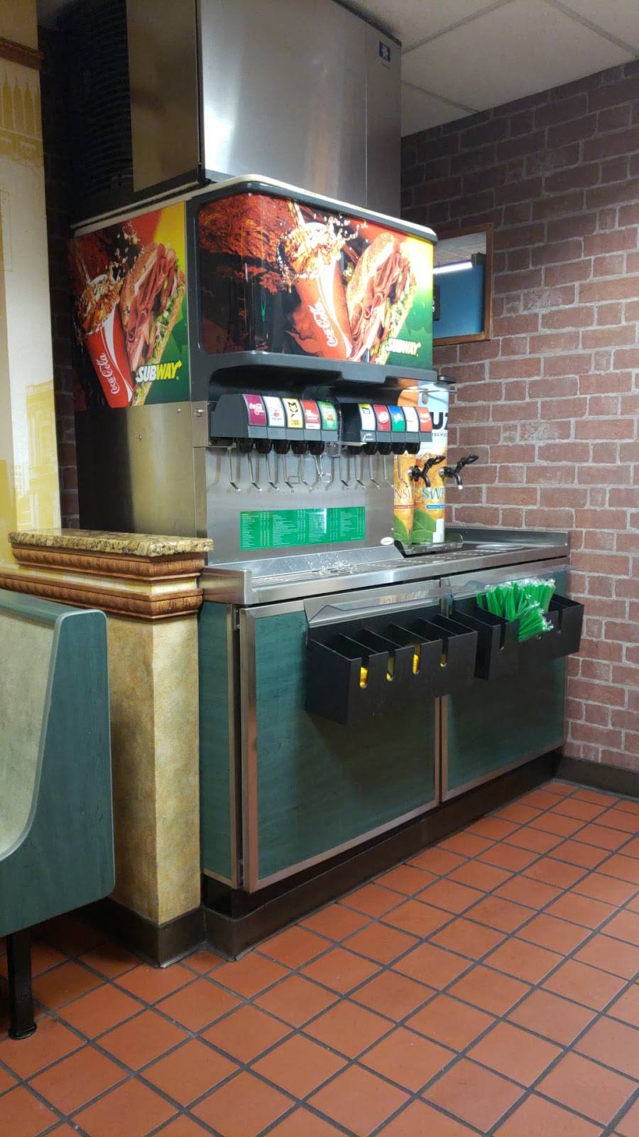 Subway | restaurant | 1500 S Babcock St, Melbourne, FL 32901, USA | 3217233626 OR +1 321-723-3626