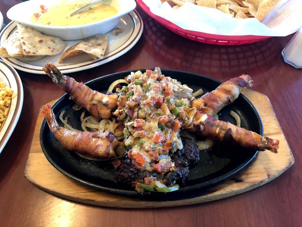 Los Cucos Mexican Restaurant | restaurant | 920 I-10, Seguin, TX 78155, USA | 8303033044 OR +1 830-303-3044