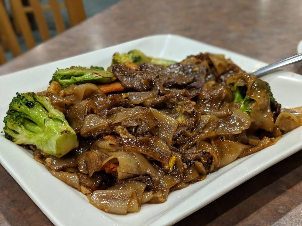 Modern Thai Restaurant | restaurant | 1806, 2557 Via Campo, Montebello, CA 90640, USA | 3237249245 OR +1 323-724-9245