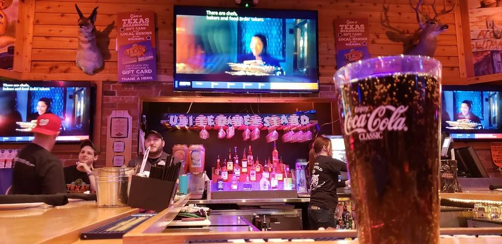 Texas Roadhouse | restaurant | 179 Eisenhower Dr, Hanover, PA 17331, USA | 7176302703 OR +1 717-630-2703