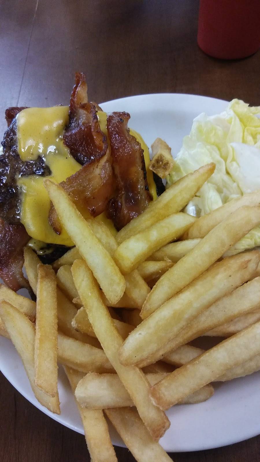 Kozy Corners Restaurant | restaurant | 501 W Oak St, Oak Harbor, OH 43449, USA | 4198982593 OR +1 419-898-2593