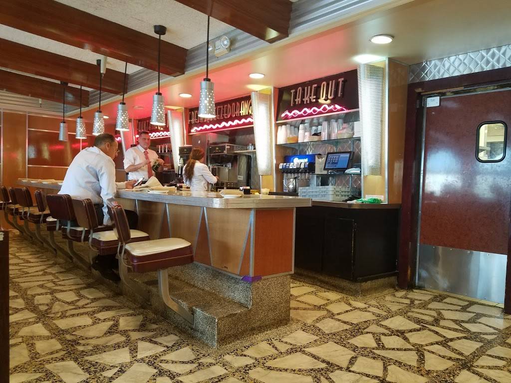 Americana Kitchen & Bar | night club | 359 US-130, East Windsor, NJ 08520, USA | 6094484477 OR +1 609-448-4477