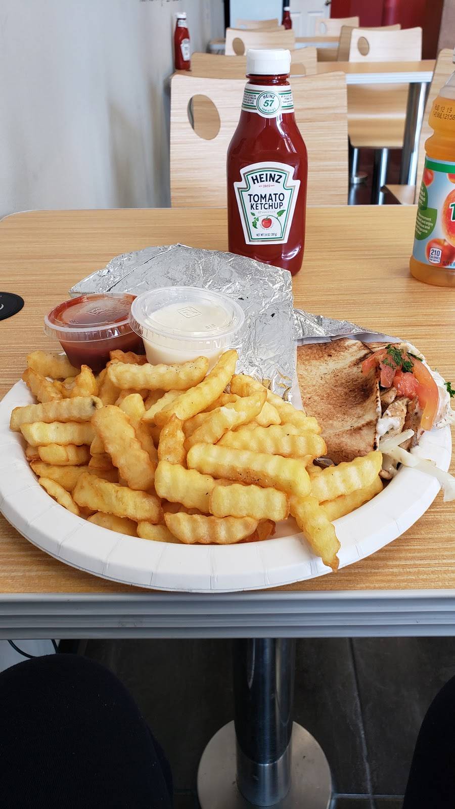 Halal5 Restaurant | restaurant | 3730-B S Gessner Rd, Houston, TX 77063, USA | 2819743918 OR +1 281-974-3918