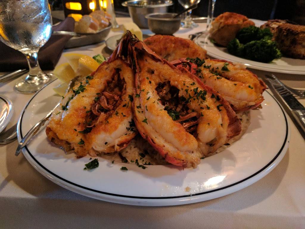 Gibbys | restaurant | 414 Rue Principale, Saint-Sauveur, QC J0R 1R4, Canada | 4502272623 OR +1 450-227-2623