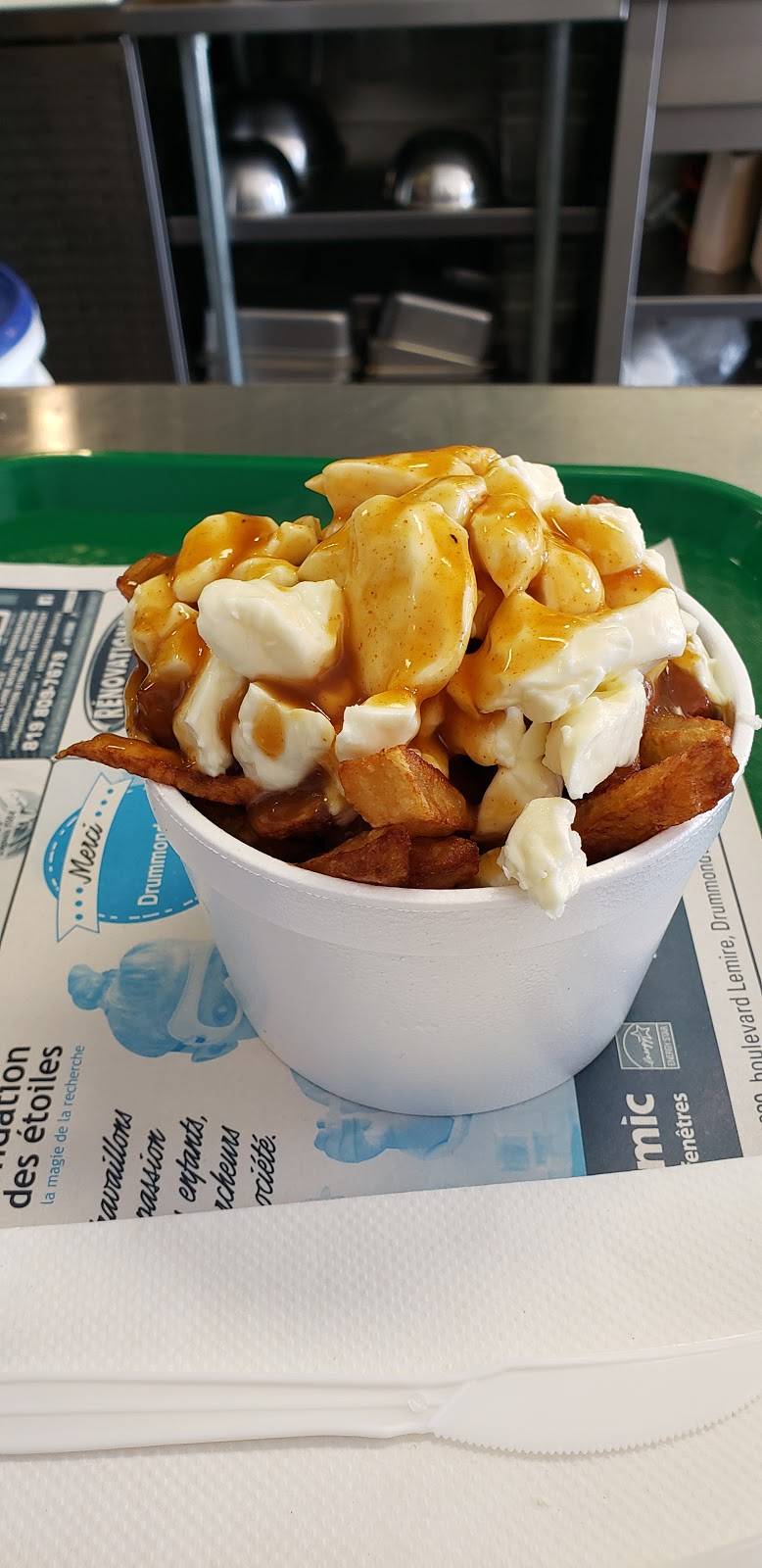 Quebeco | restaurant | 140 Rue Hains, Drummondville, QC J2C 5L3, Canada | 8194754000 OR +1 819-475-4000