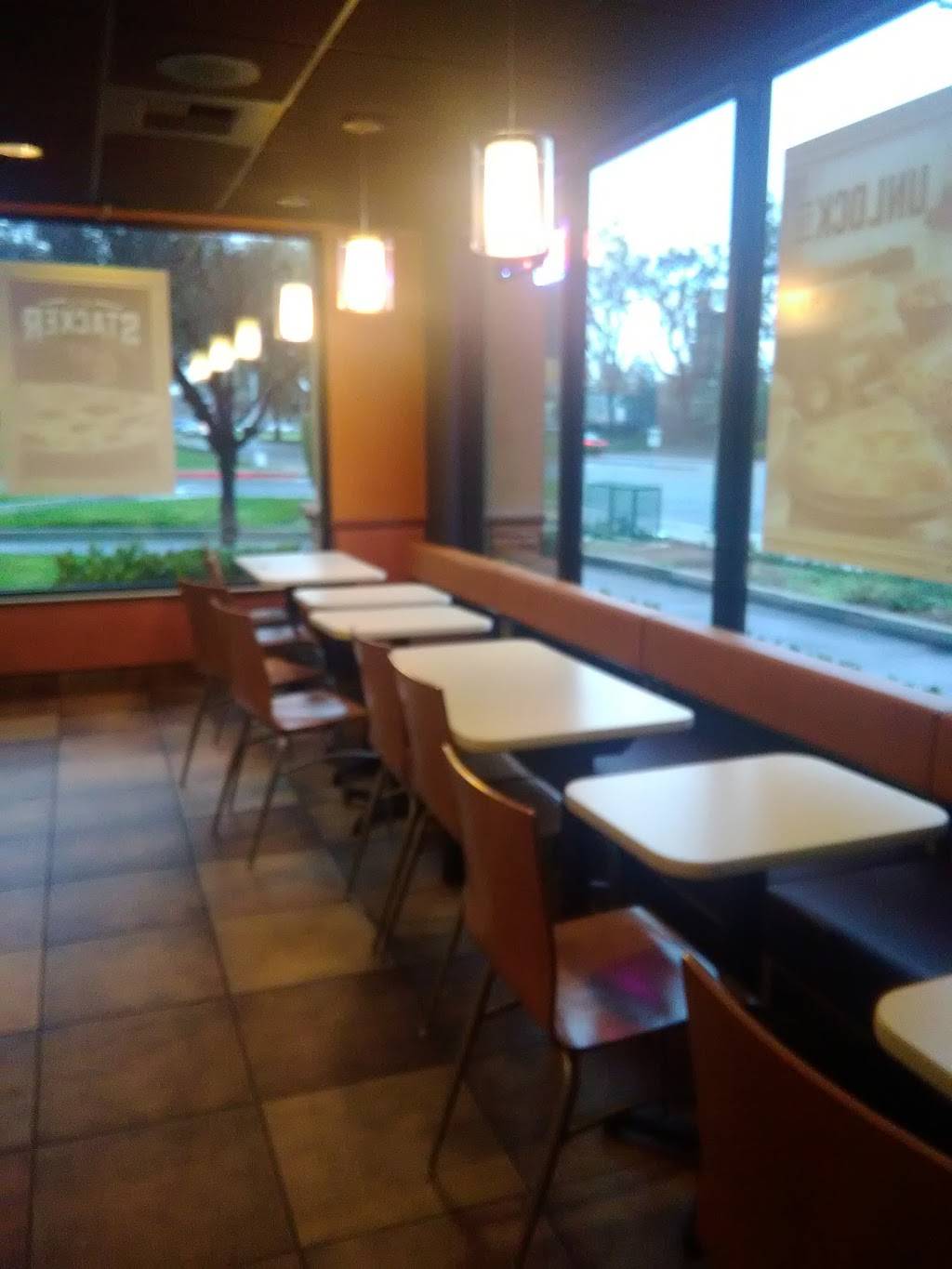 Taco Bell | meal takeaway | 2111 Loveridge Rd, Pittsburg, CA 94565, USA | 9254322873 OR +1 925-432-2873