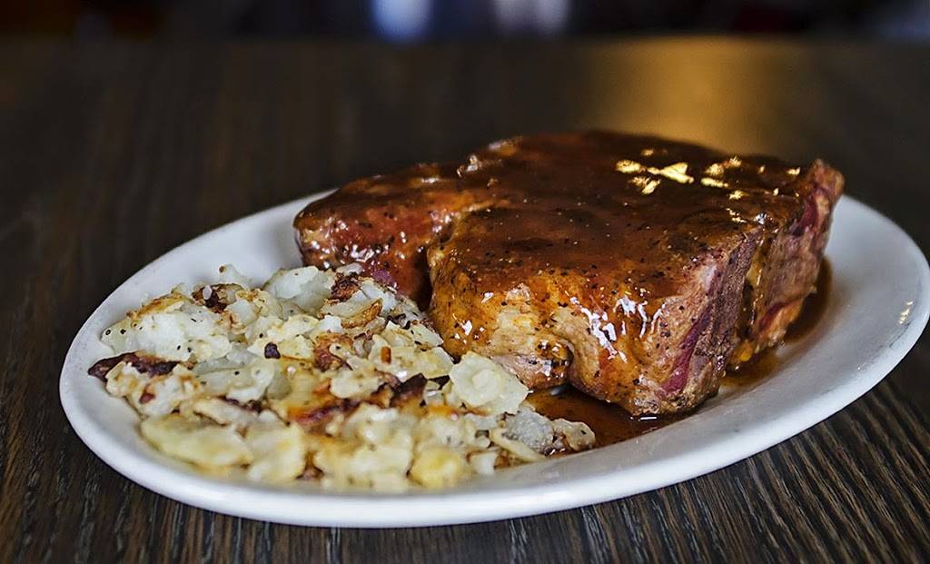 The Schnitzelbank Restaurant | restaurant | 393 3rd Ave, Jasper, IN 47546, USA | 8124822640 OR +1 812-482-2640