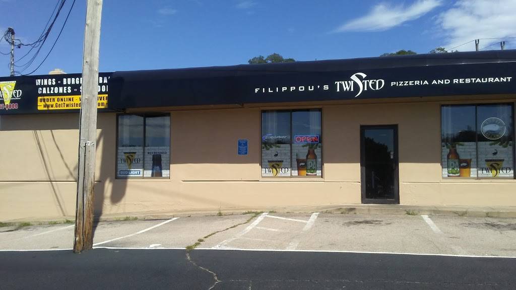 Filippous Twisted Pizza | restaurant | 28 Old Tower Hill Rd, Wakefield, RI 02879, USA | 4017828800 OR +1 401-782-8800