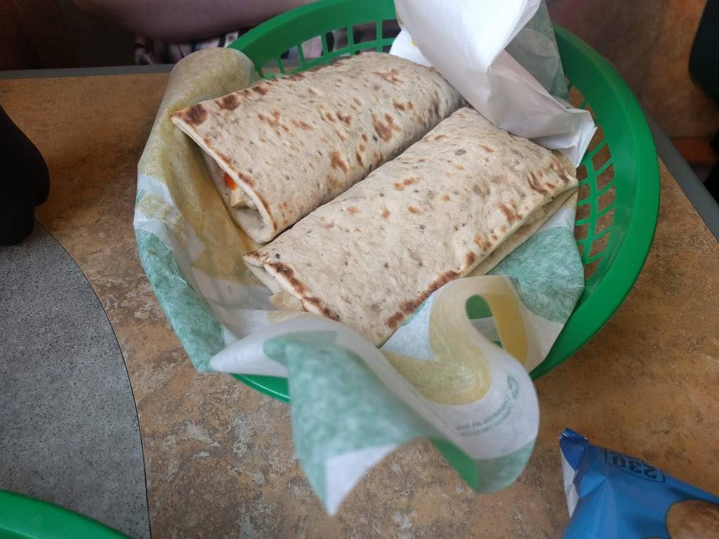 Subway | restaurant | 1025 Main Rd, Holden, ME 04429, USA | 2078430463 OR +1 207-843-0463