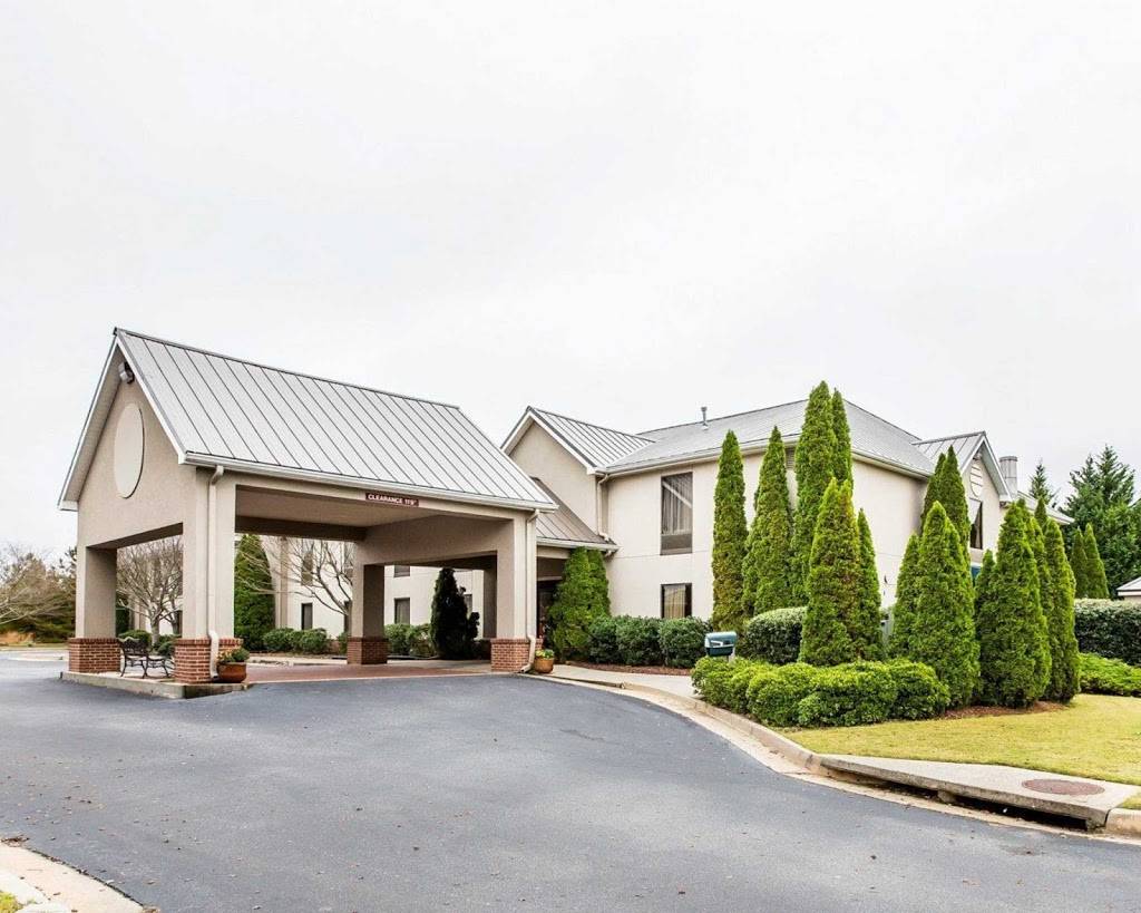 Quality Inn & Suites | restaurant | 127 Beartooth Pkwy, Dawsonville, GA 30534, USA | 7062161900 OR +1 706-216-1900