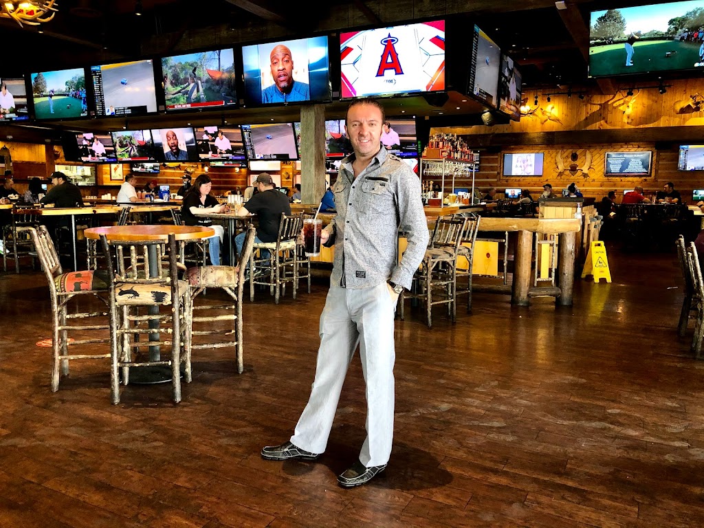 Twin Peaks Restaurant | restaurant | 9510 S Eastern Ave #100, Las Vegas, NV 89123, USA | 7025641280 OR +1 702-564-1280