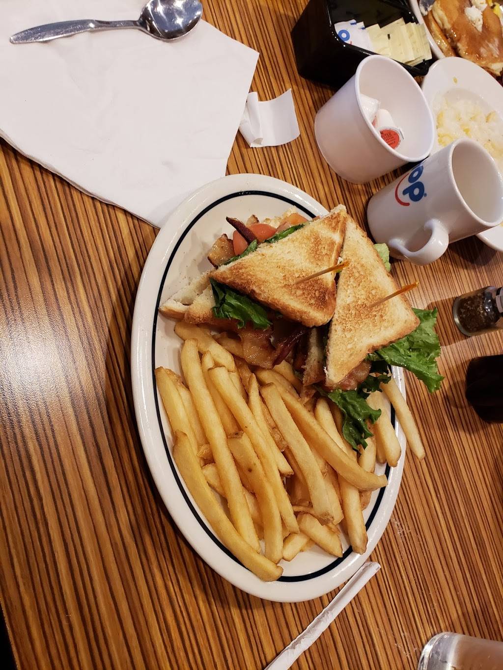 IHOP | restaurant | 5815 Highland Shoppes Dr Suite 100, Charlotte, NC 28269, USA | 7044644687 OR +1 704-464-4687