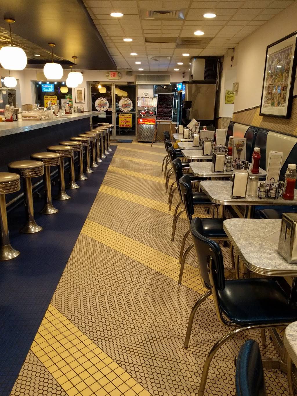 Skooters Restaurant | restaurant | 50 Ella Grasso Turnpike, Windsor Locks, CT 06096, USA | 8606236100 OR +1 860-623-6100