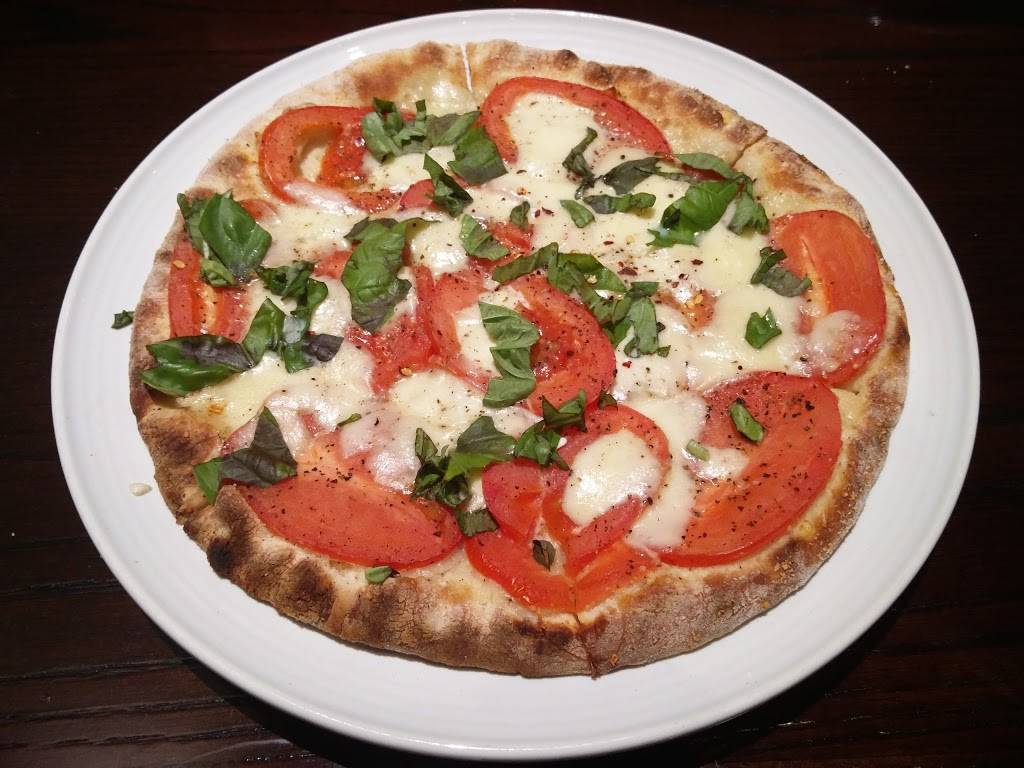 Carrabbas Italian Grill | restaurant | 8406 Blanding Blvd, Orange Park, FL 32073, USA | 9047772225 OR +1 904-777-2225