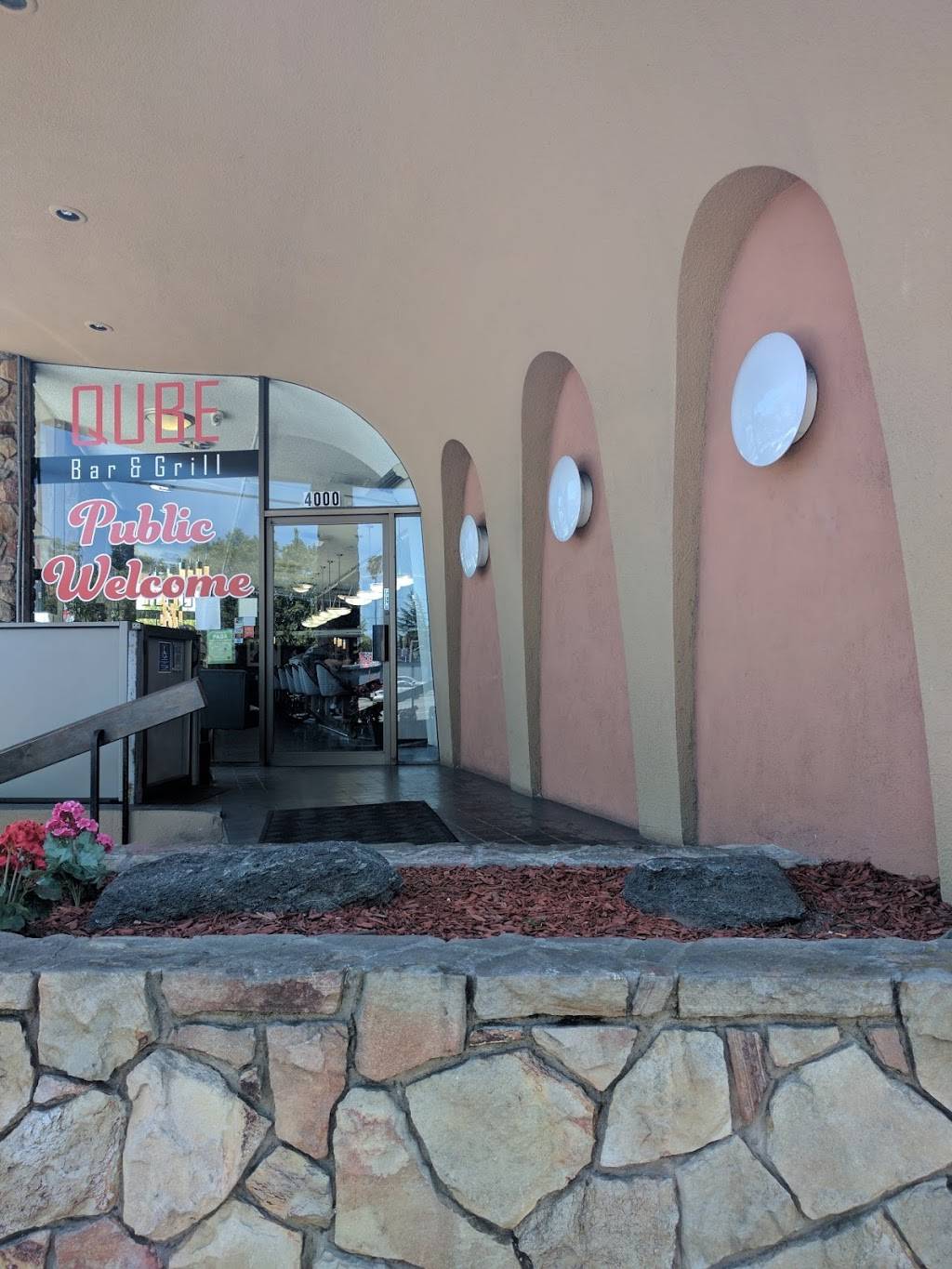 Qube Bar & Grill | restaurant | 4000 S El Camino Real, San Mateo, CA 94403, USA | 6502122643 OR +1 650-212-2643