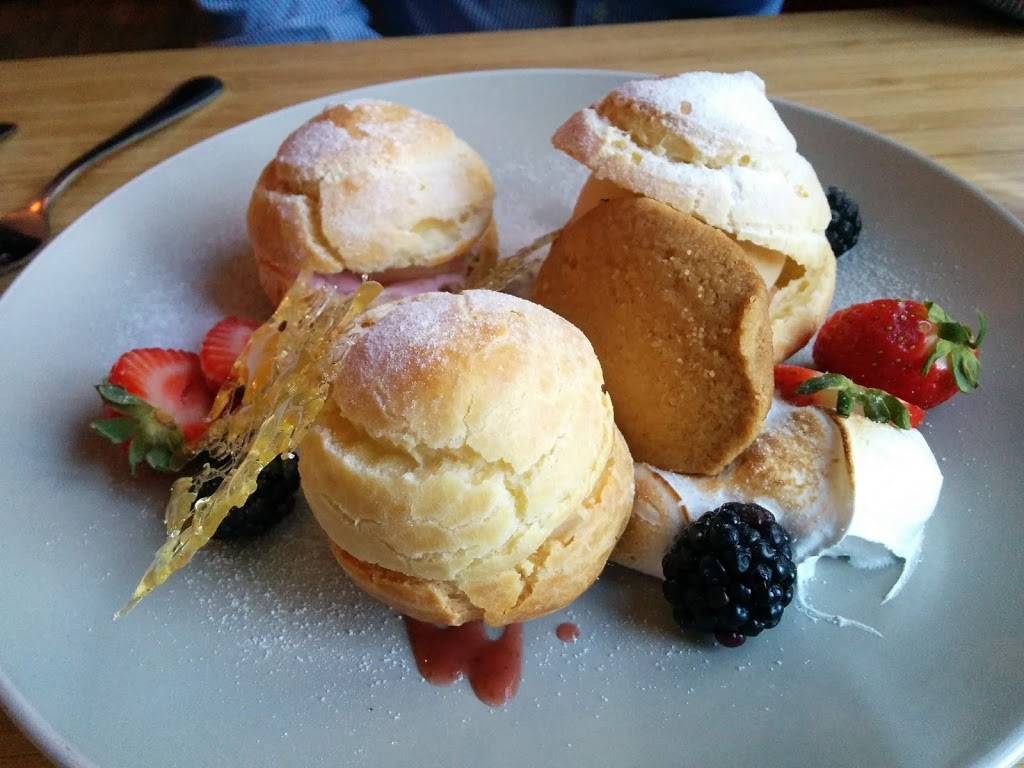 Restaurant Antonyme | restaurant | 150 Rue Principale, Gatineau, QC J9H 3M4, Canada | 8195570523 OR +1 819-557-0523