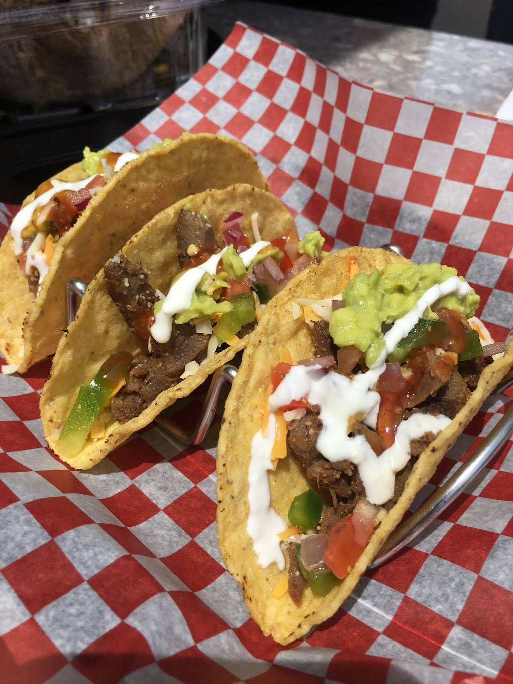 Burrito Zone | restaurant | 2300 John St, Thornhill, ON L3T 6G7, Canada | 9057631190 OR +1 905-763-1190