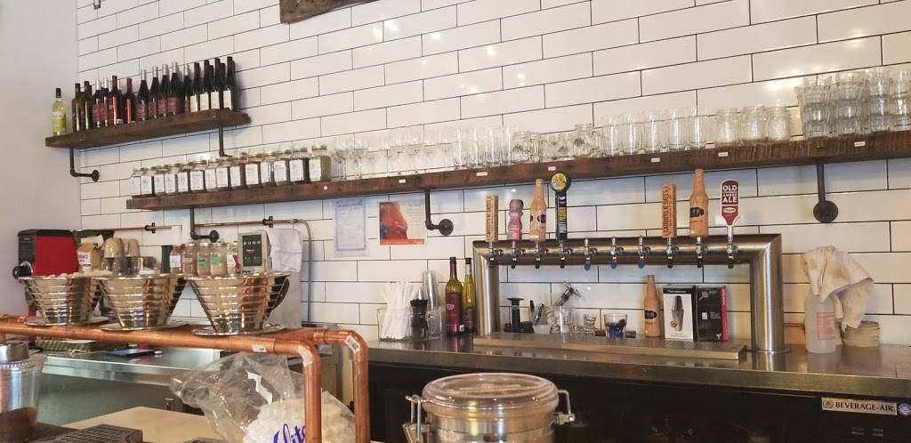 Carrots N Dates | restaurant | 1125 Lesperance Rd, Windsor, ON N8N 1X3, Canada | 5197350447 OR +1 519-735-0447